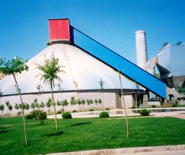 冀(ji)東5000t熟料(liao)槽式輸(shu)送機